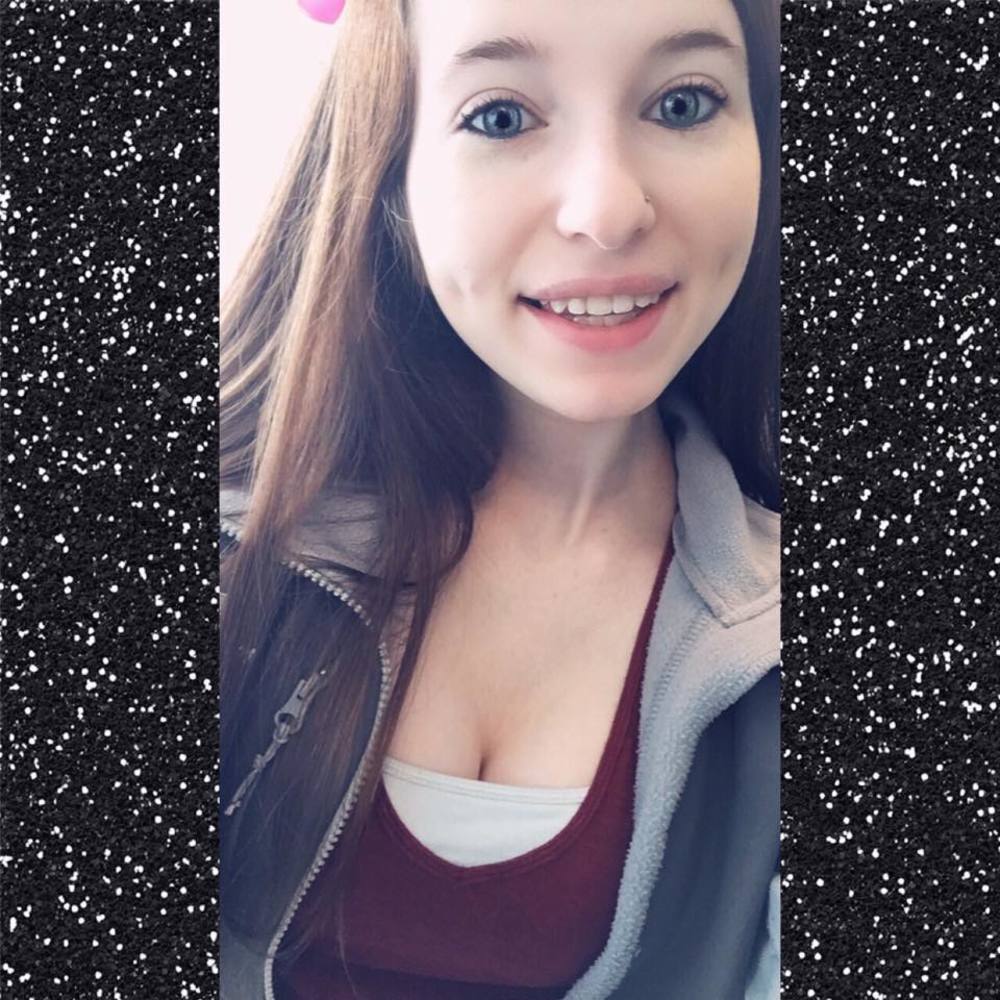 Meet your Posher, Alisha